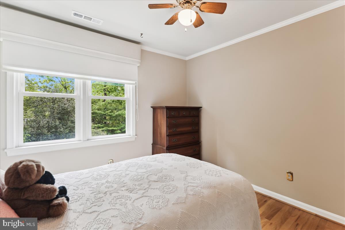 WESTMORELAND SQUARE - Residential