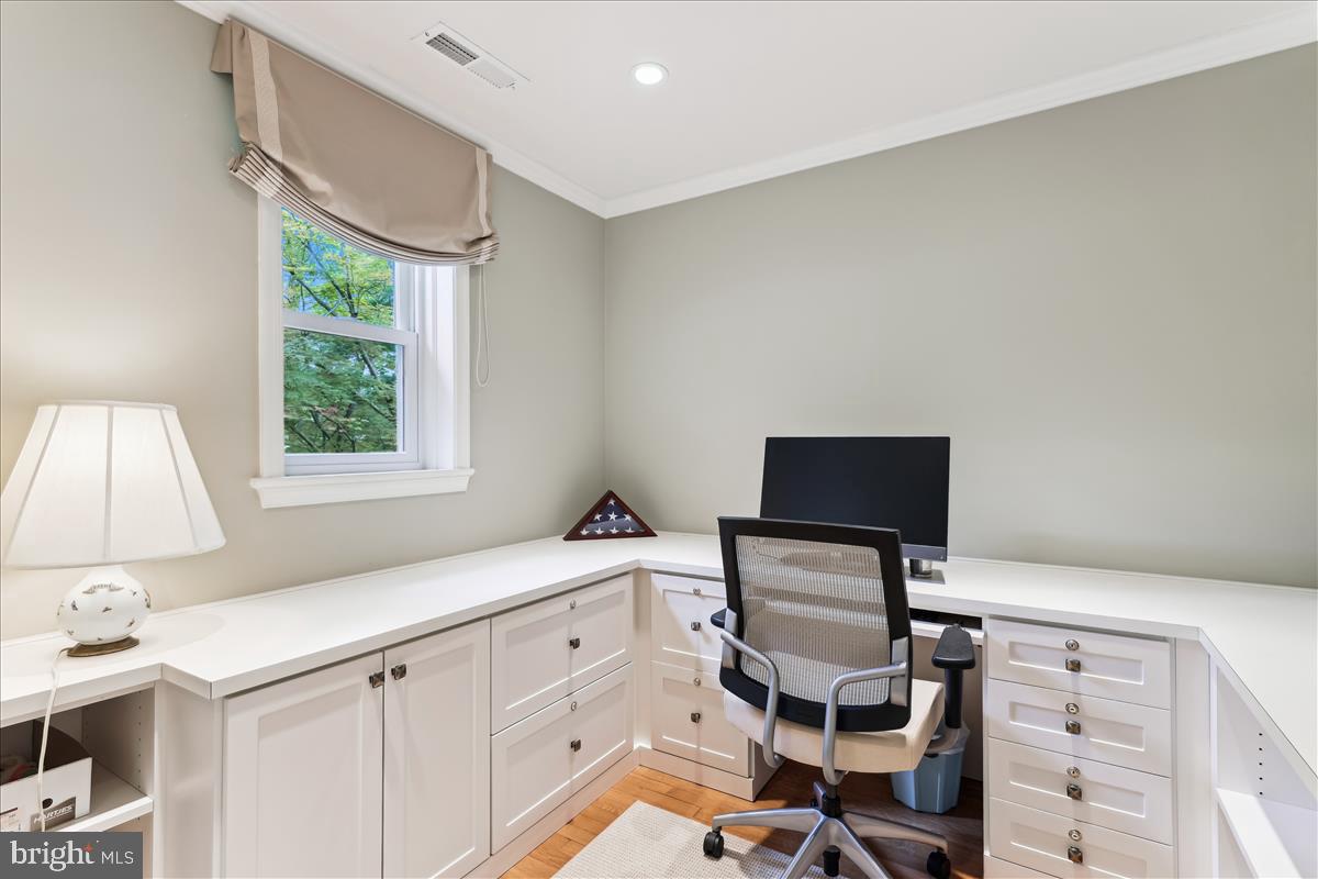 WESTMORELAND SQUARE - Residential