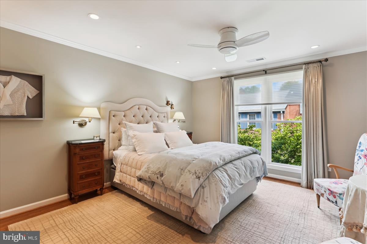 WESTMORELAND SQUARE - Residential