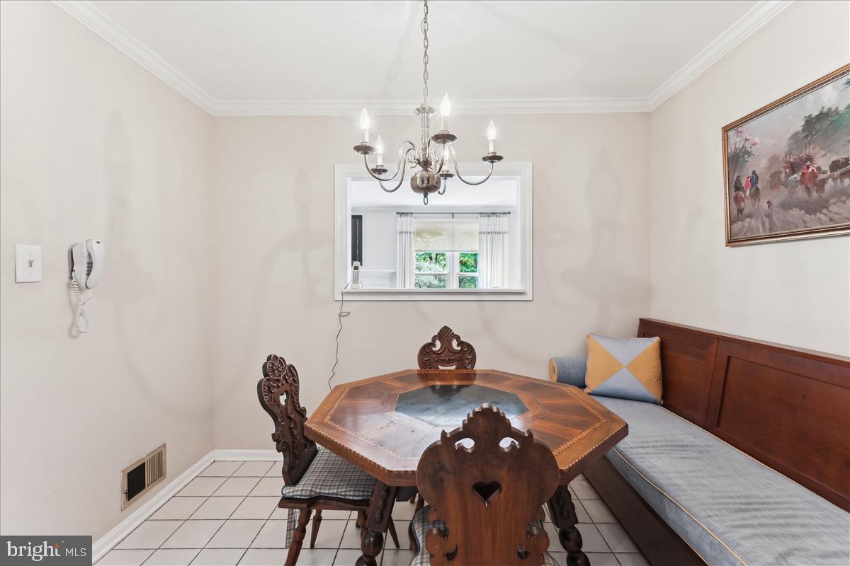 WESTMORELAND SQUARE - Residential