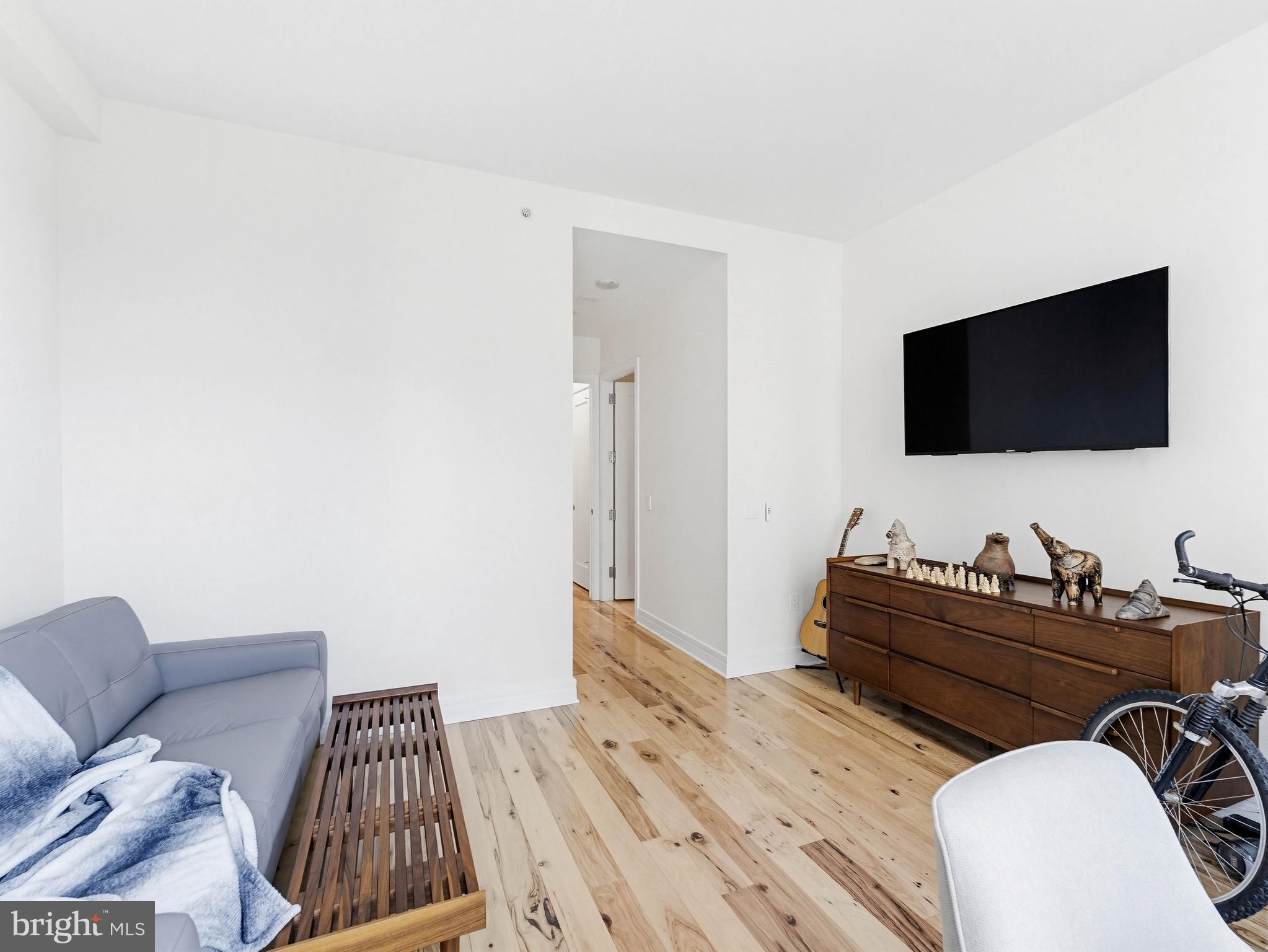 AVENUE OF THE ARTS - Residential