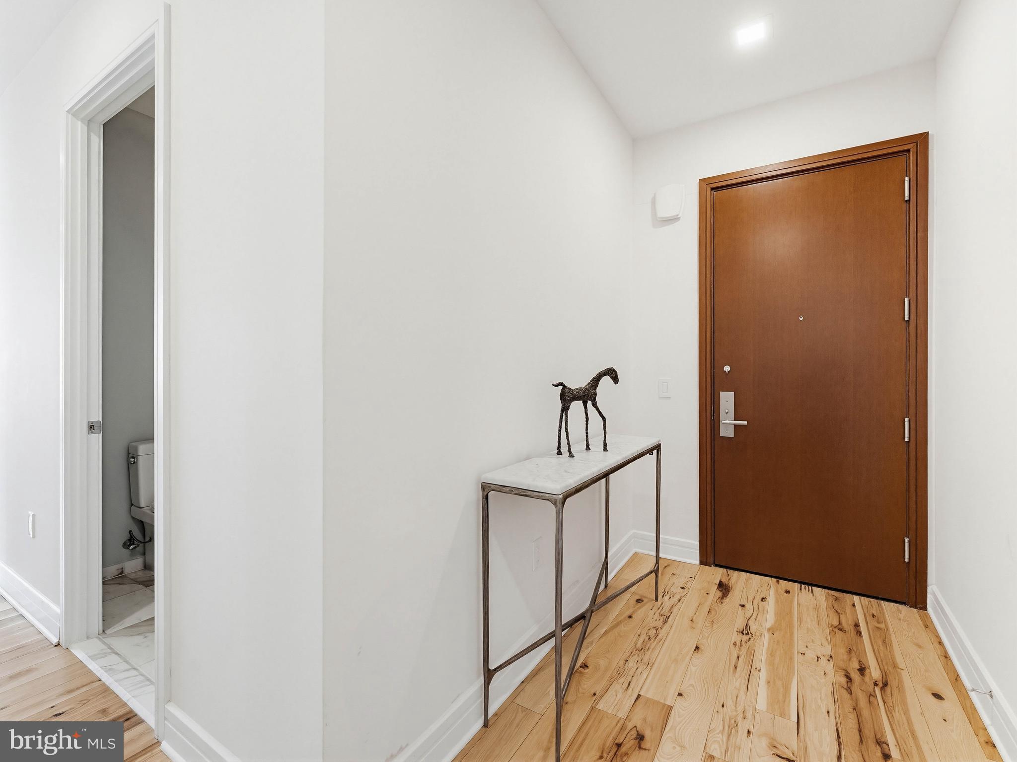 AVENUE OF THE ARTS - Residential