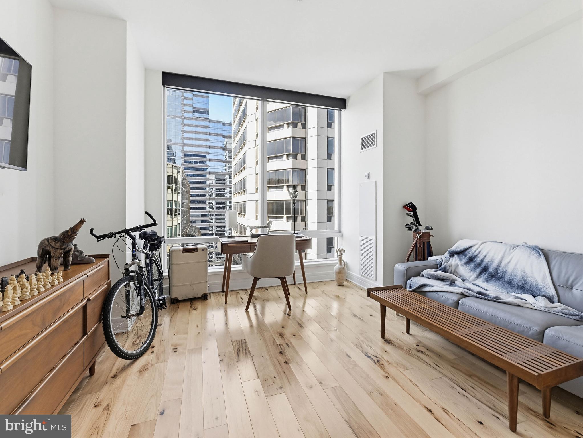 AVENUE OF THE ARTS - Residential