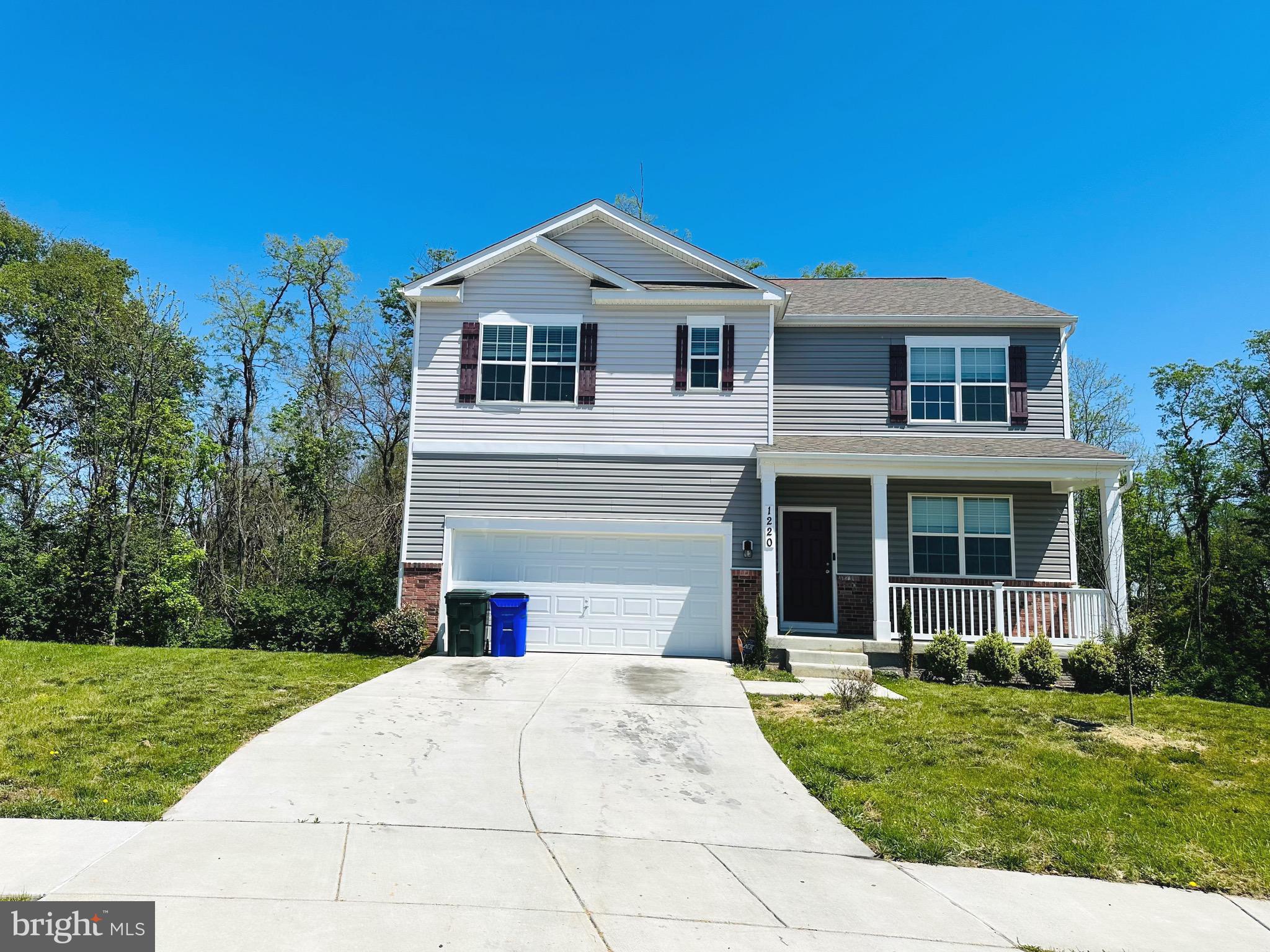 HILLSIDE MANOR - Residential