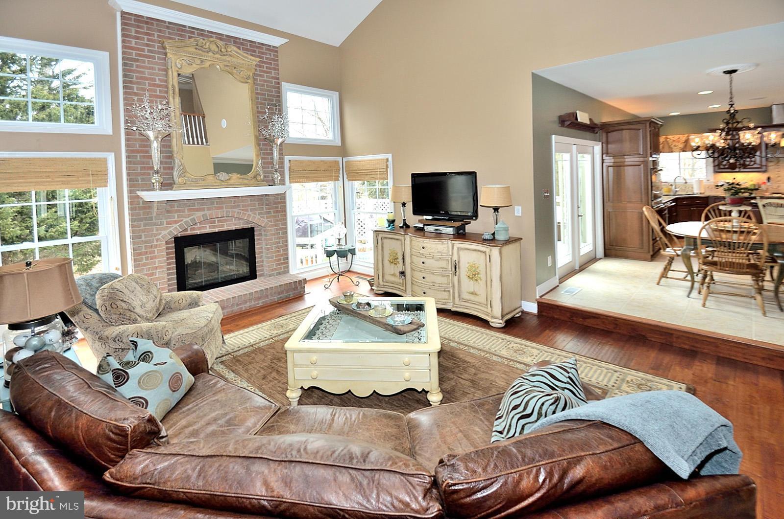 TRIPLE RIDGE - Residential