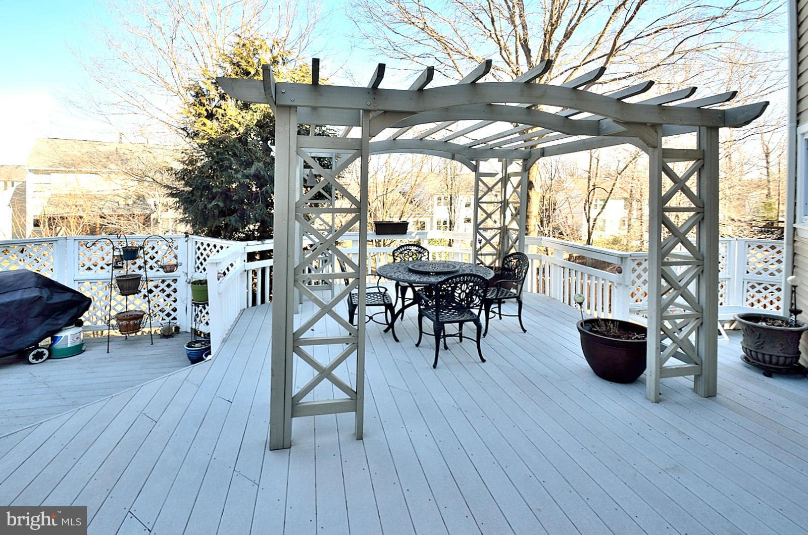 TRIPLE RIDGE - Residential