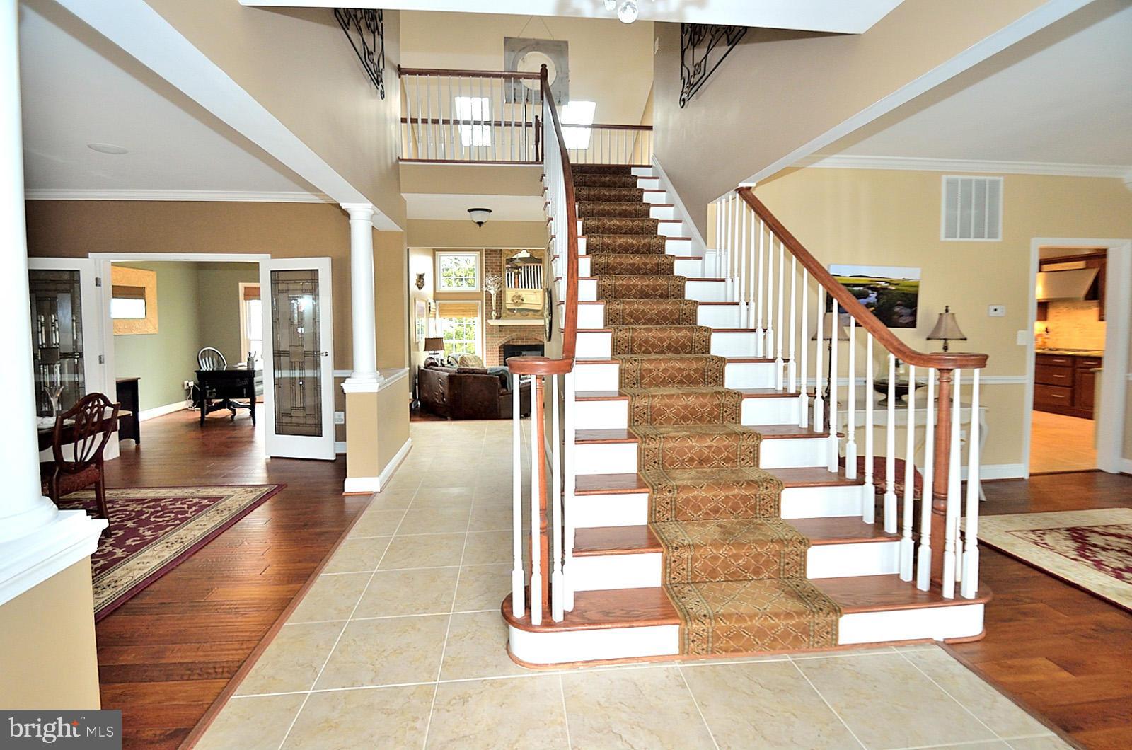 TRIPLE RIDGE - Residential