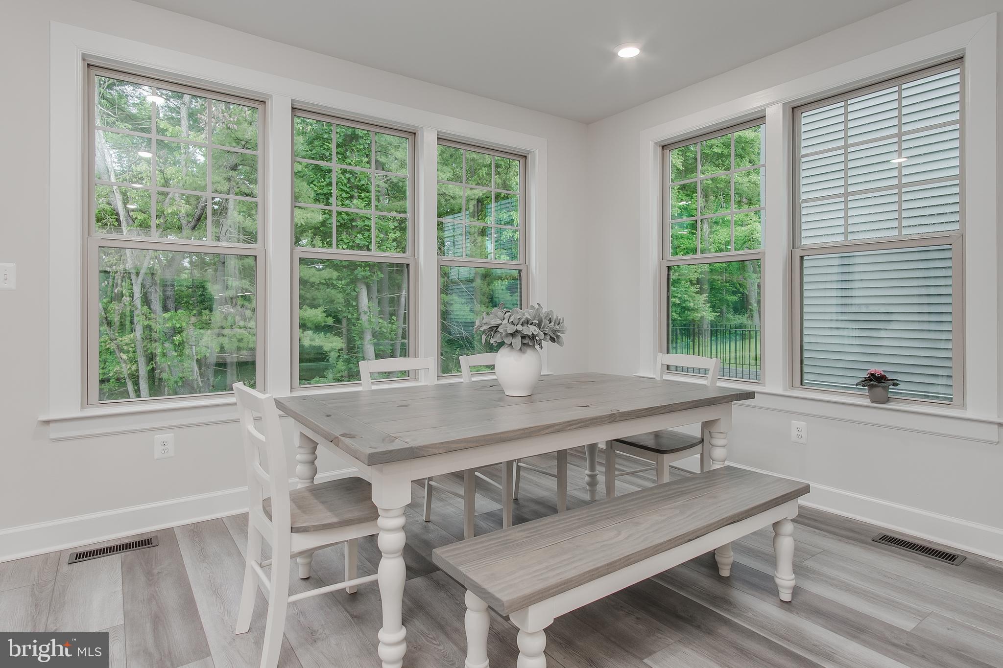 LAKE LINGANORE - Residential Lease