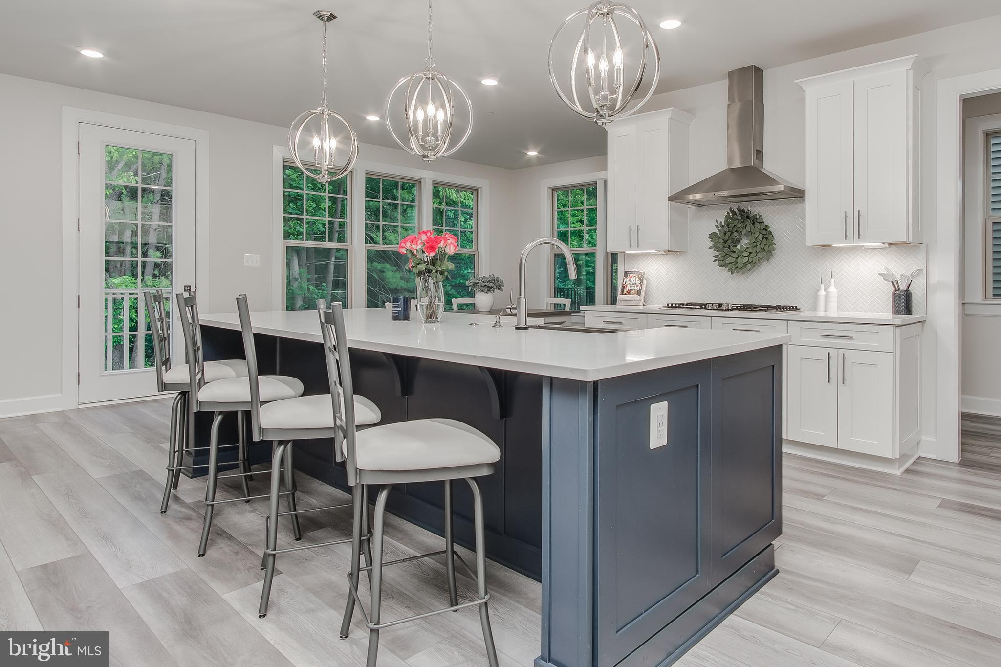 LAKE LINGANORE - Residential Lease