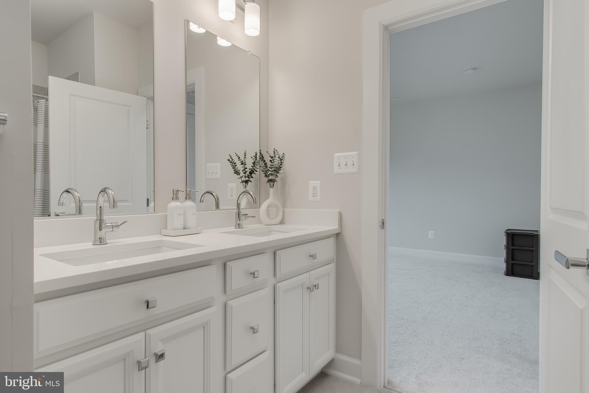 LAKE LINGANORE - Residential Lease