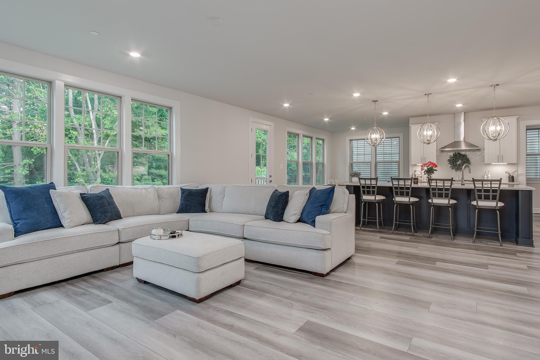 LAKE LINGANORE - Residential Lease