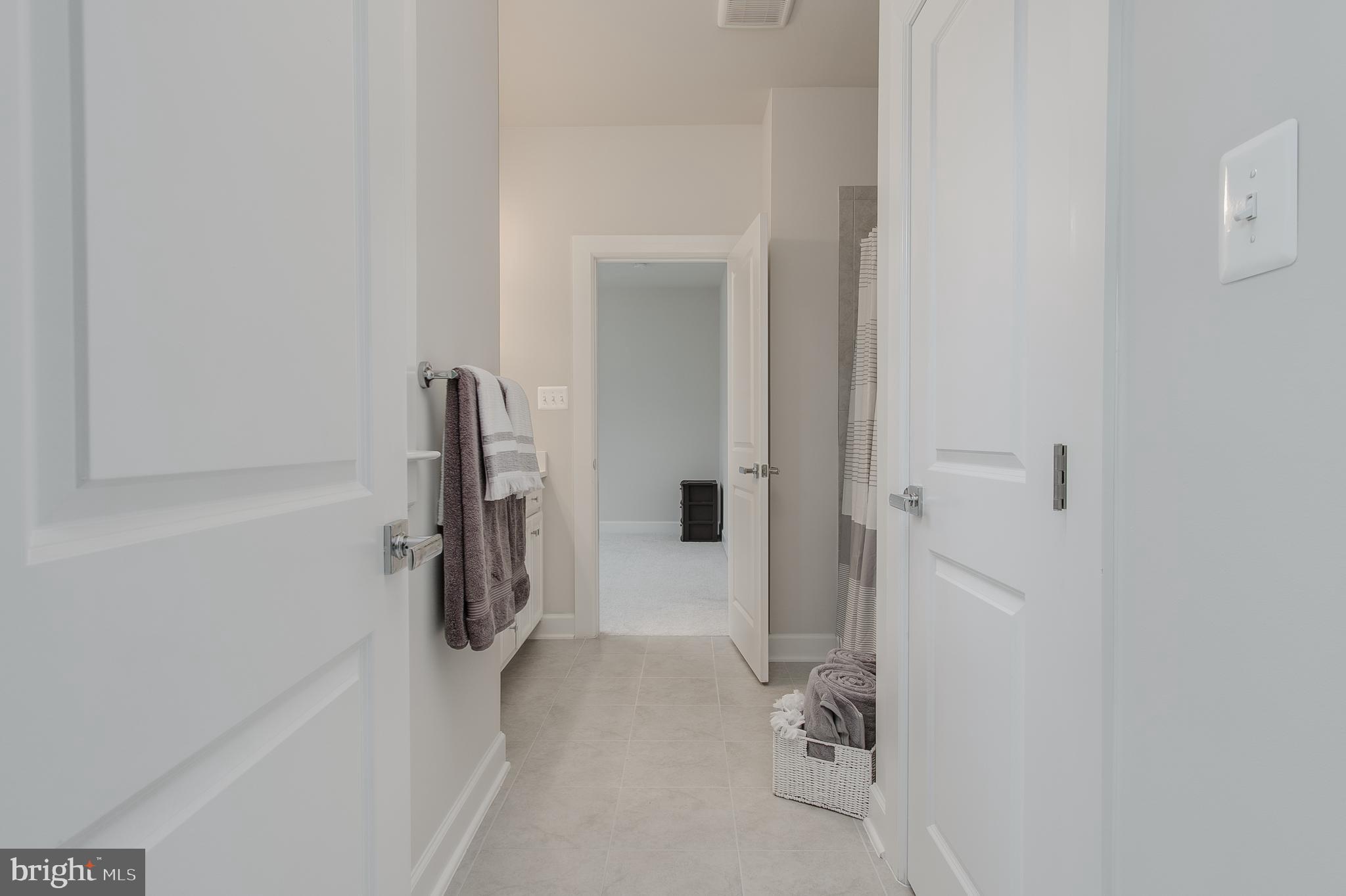 LAKE LINGANORE - Residential Lease