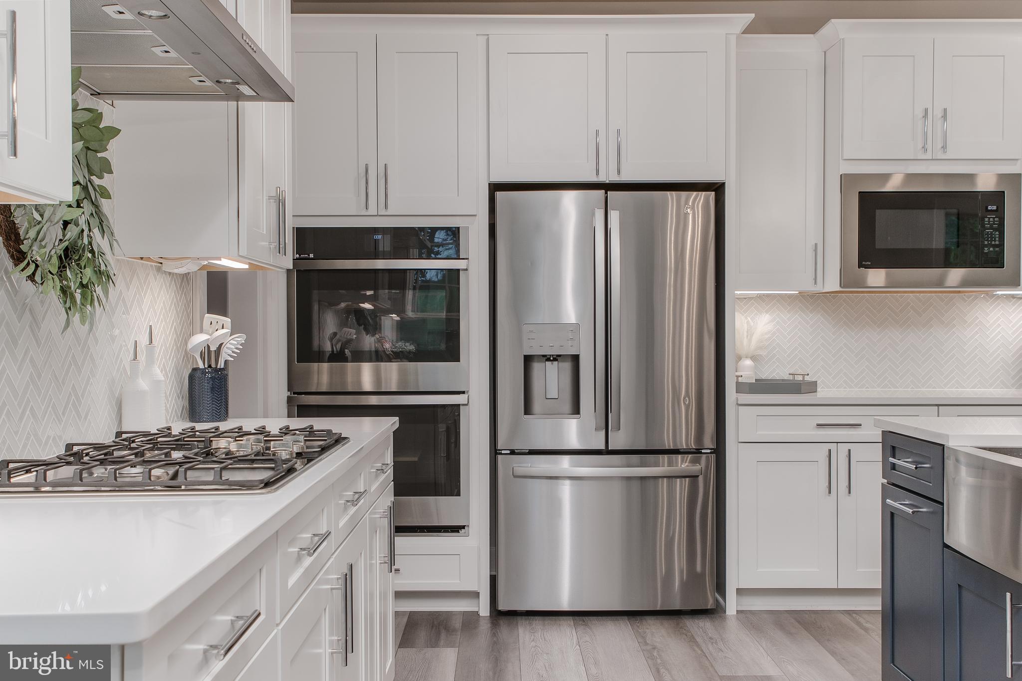 LAKE LINGANORE - Residential Lease