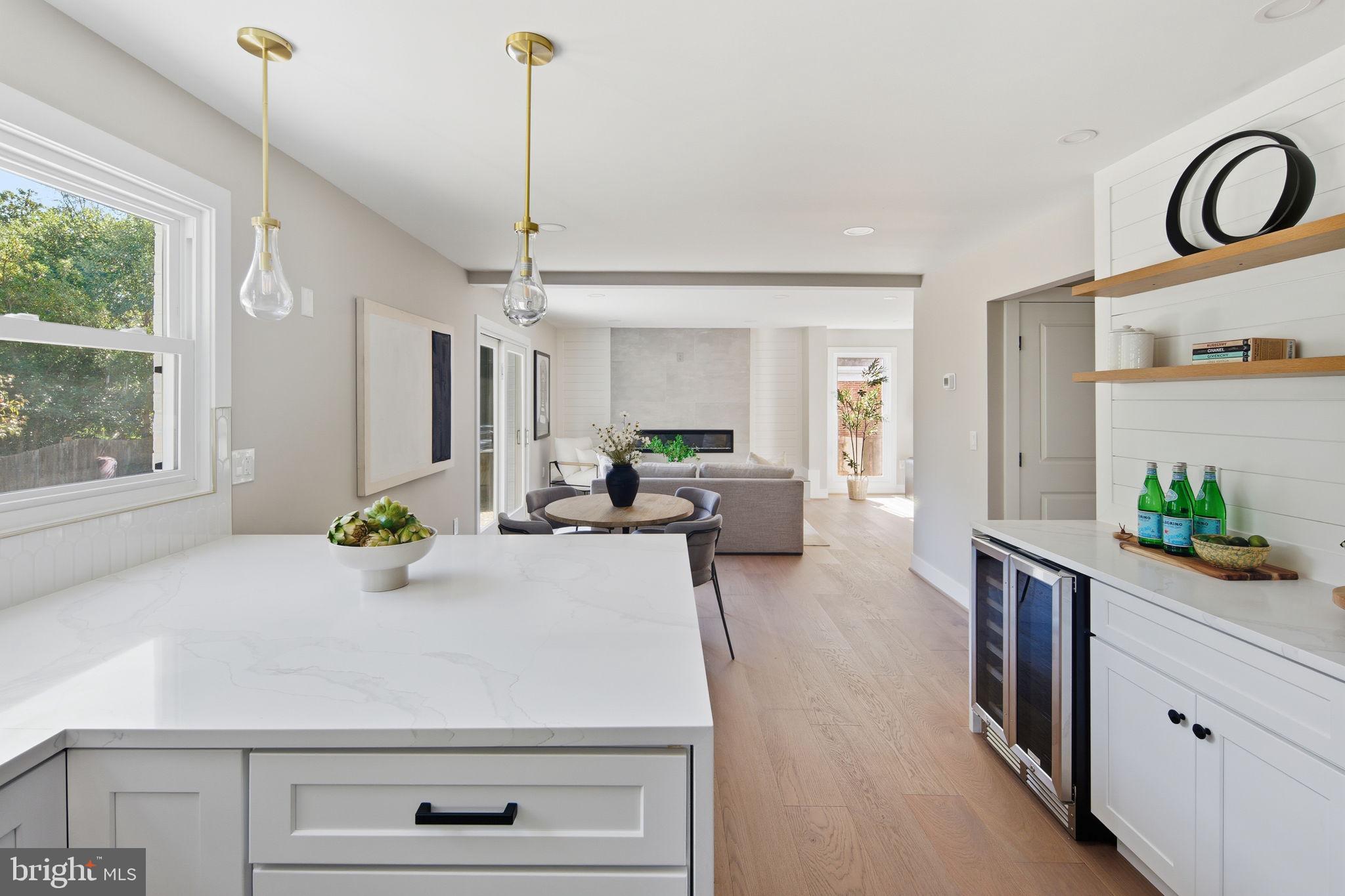 VIENNA OAKS - Residential