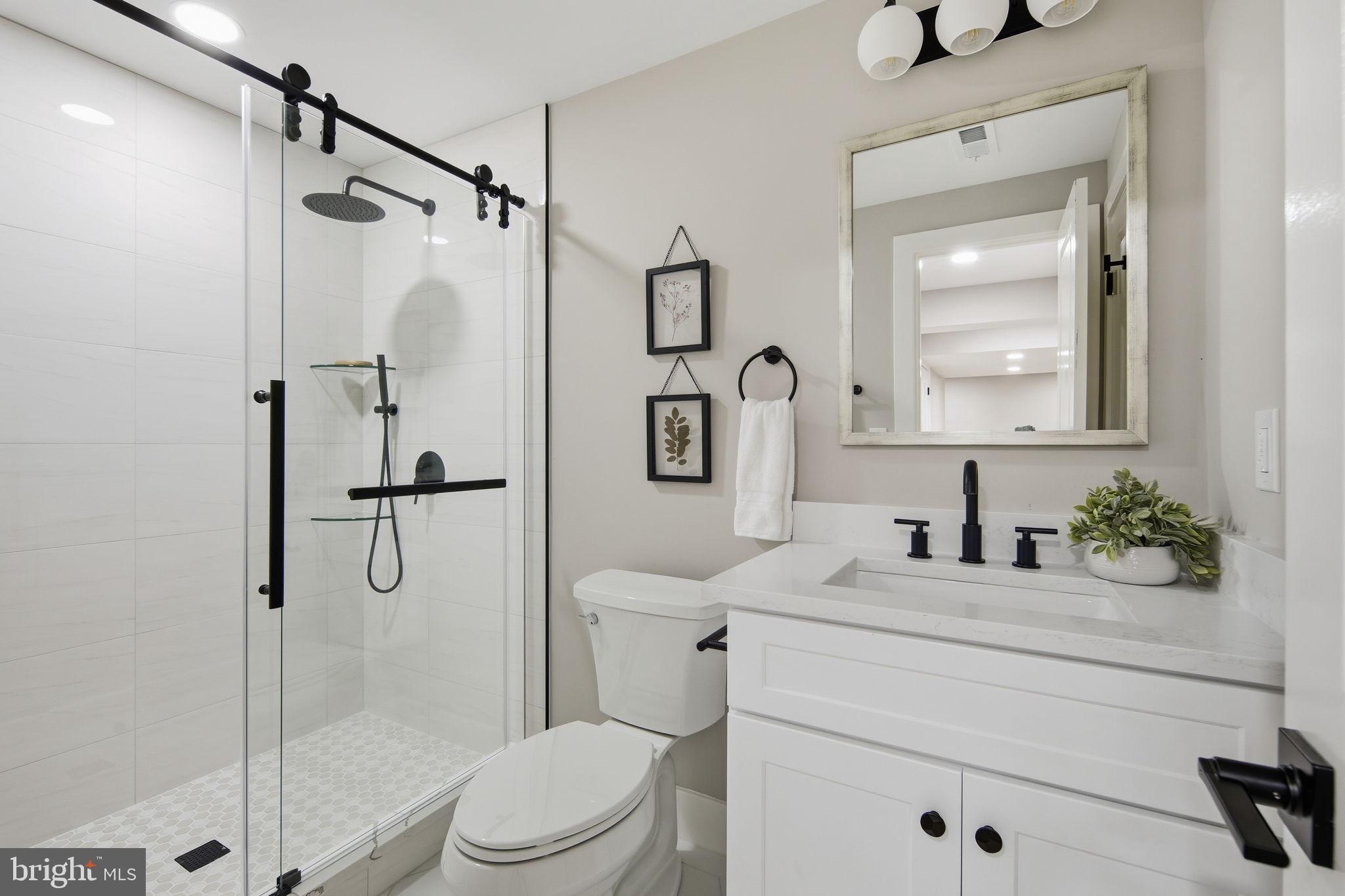 VIENNA OAKS - Residential