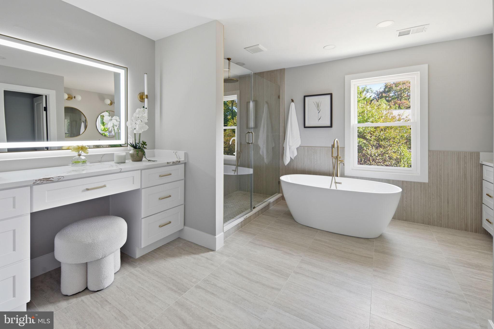 VIENNA OAKS - Residential