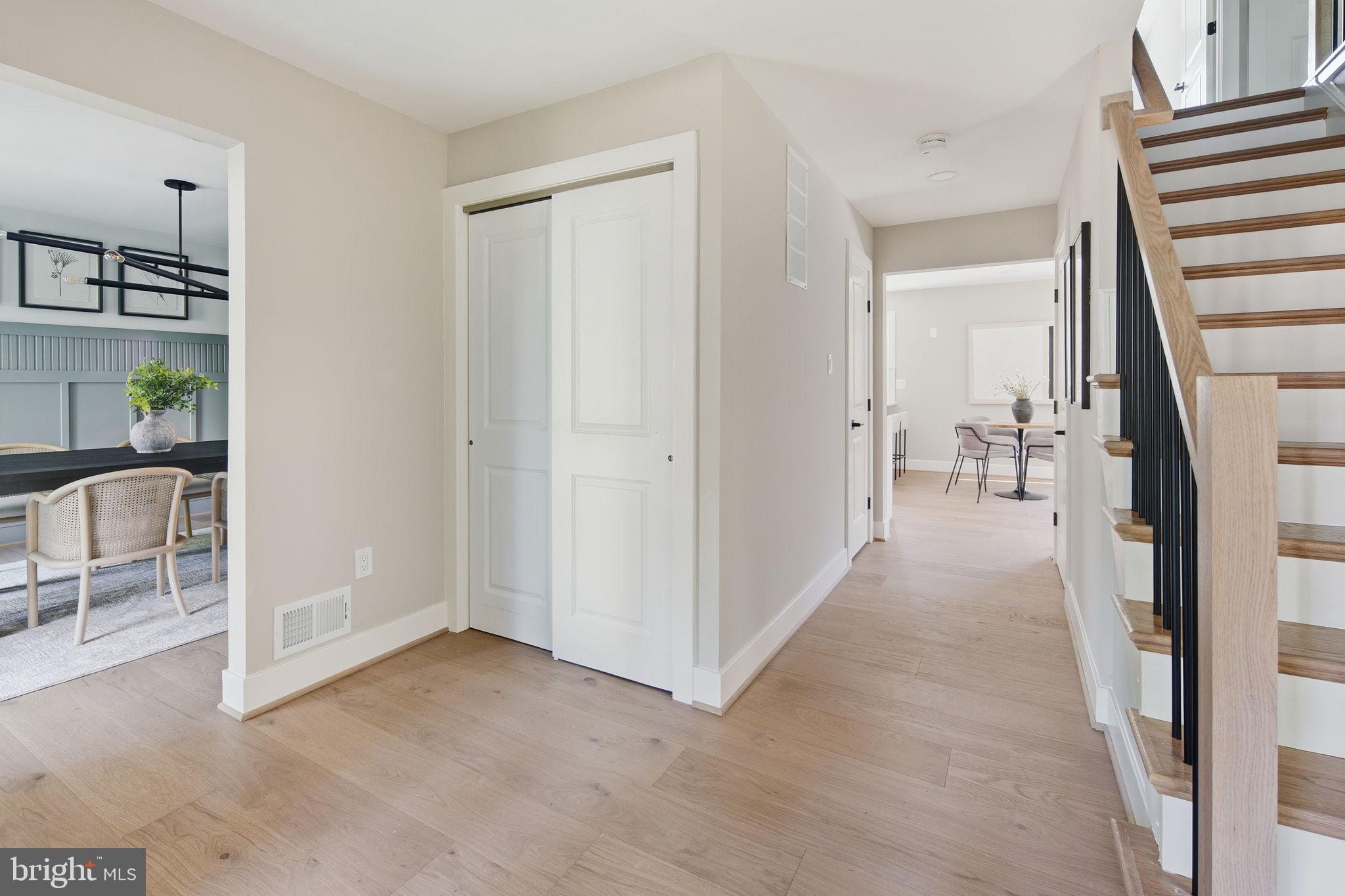 VIENNA OAKS - Residential