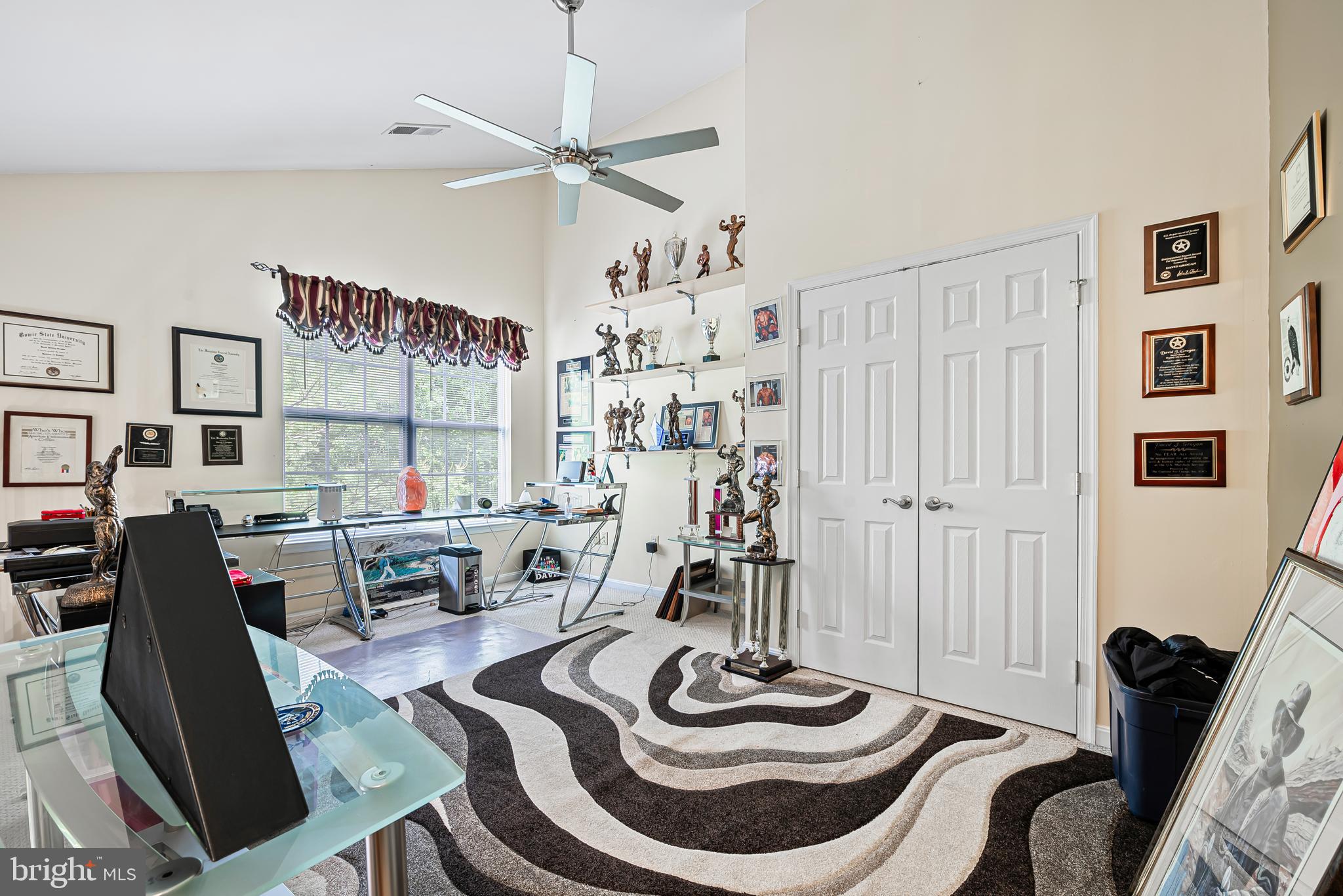 BOWIE TOWERS - Residential