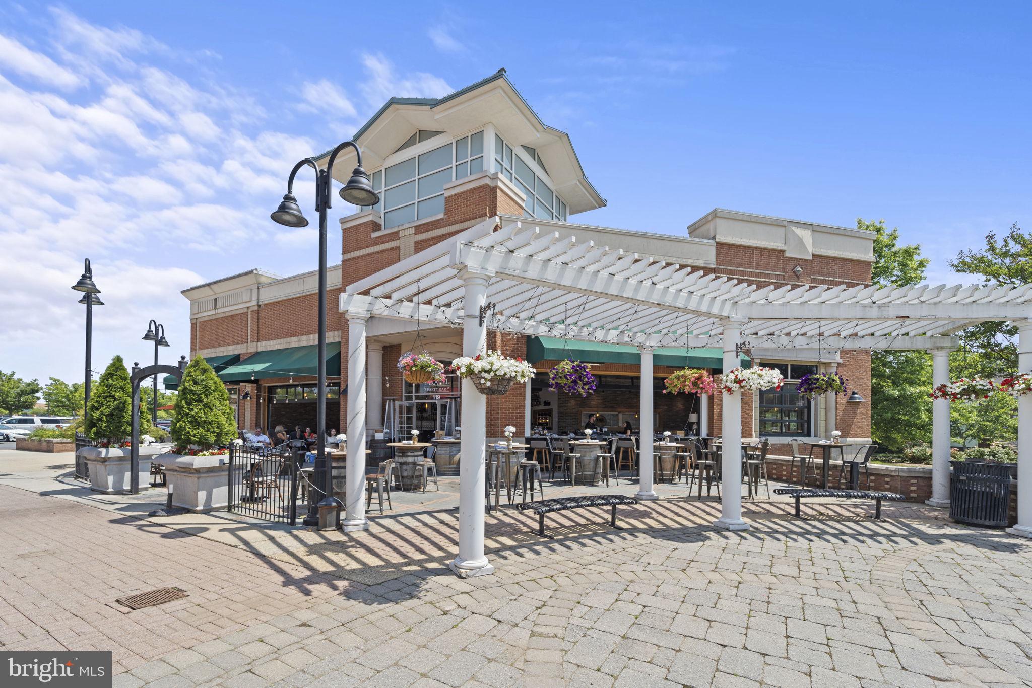 ASHBURN STATION - Residential