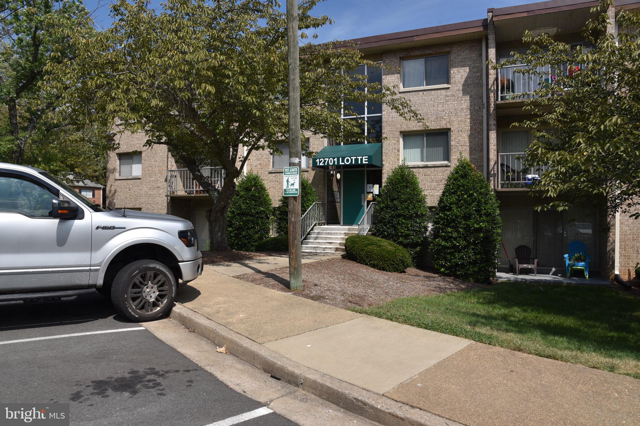 OCCOQUAN RIDGE CONDO - Residential