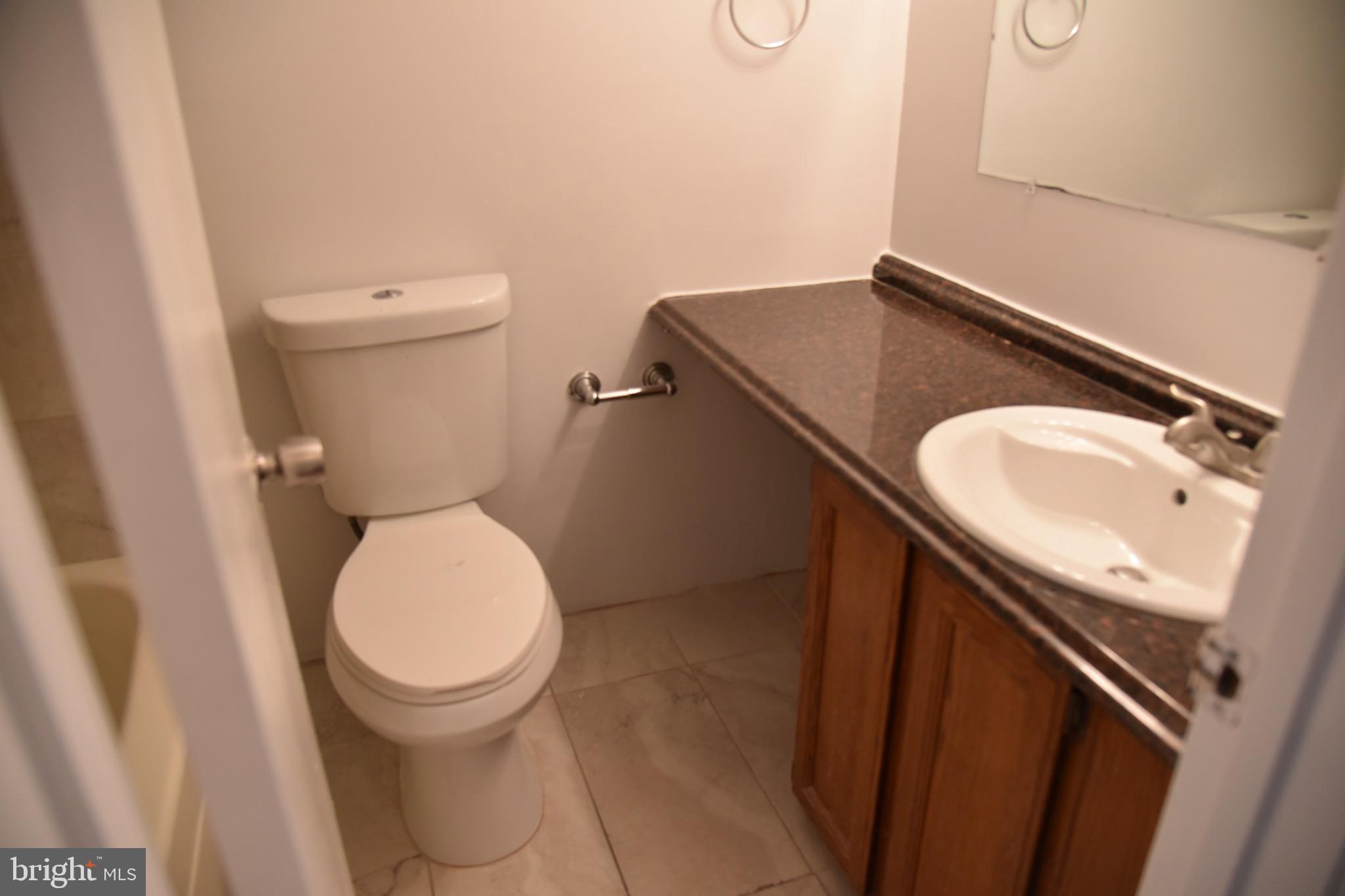 OCCOQUAN RIDGE CONDO - Residential