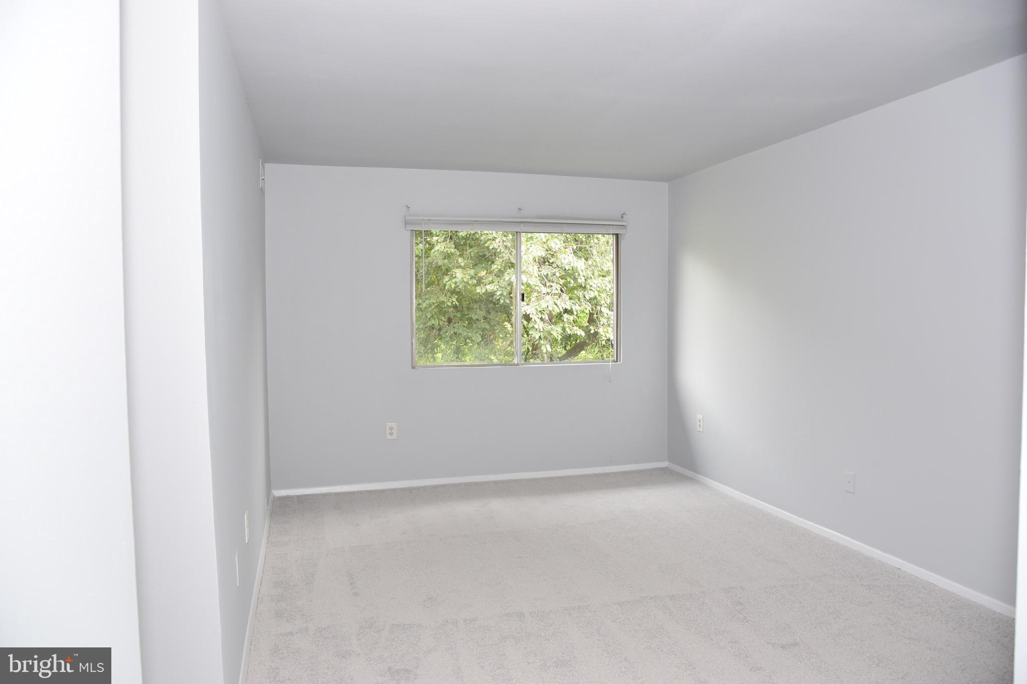 OCCOQUAN RIDGE CONDO - Residential