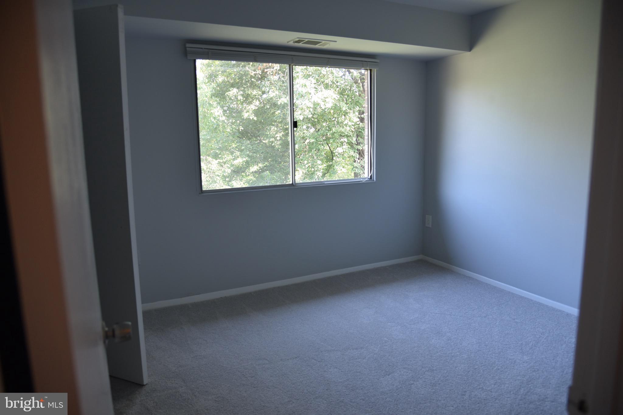 OCCOQUAN RIDGE CONDO - Residential