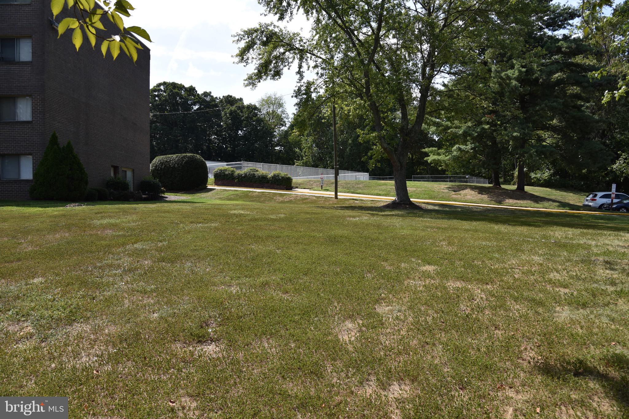 OCCOQUAN RIDGE CONDO - Residential