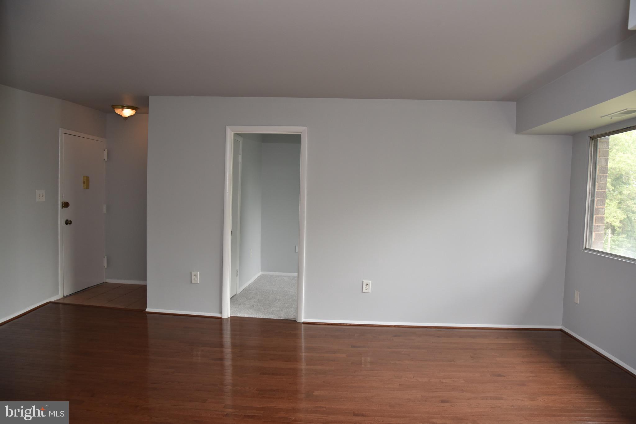 OCCOQUAN RIDGE CONDO - Residential