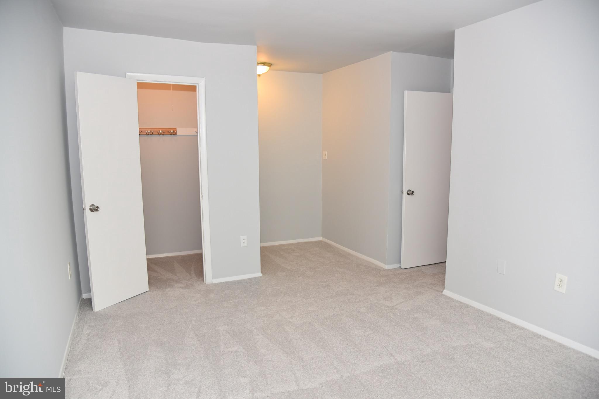 OCCOQUAN RIDGE CONDO - Residential