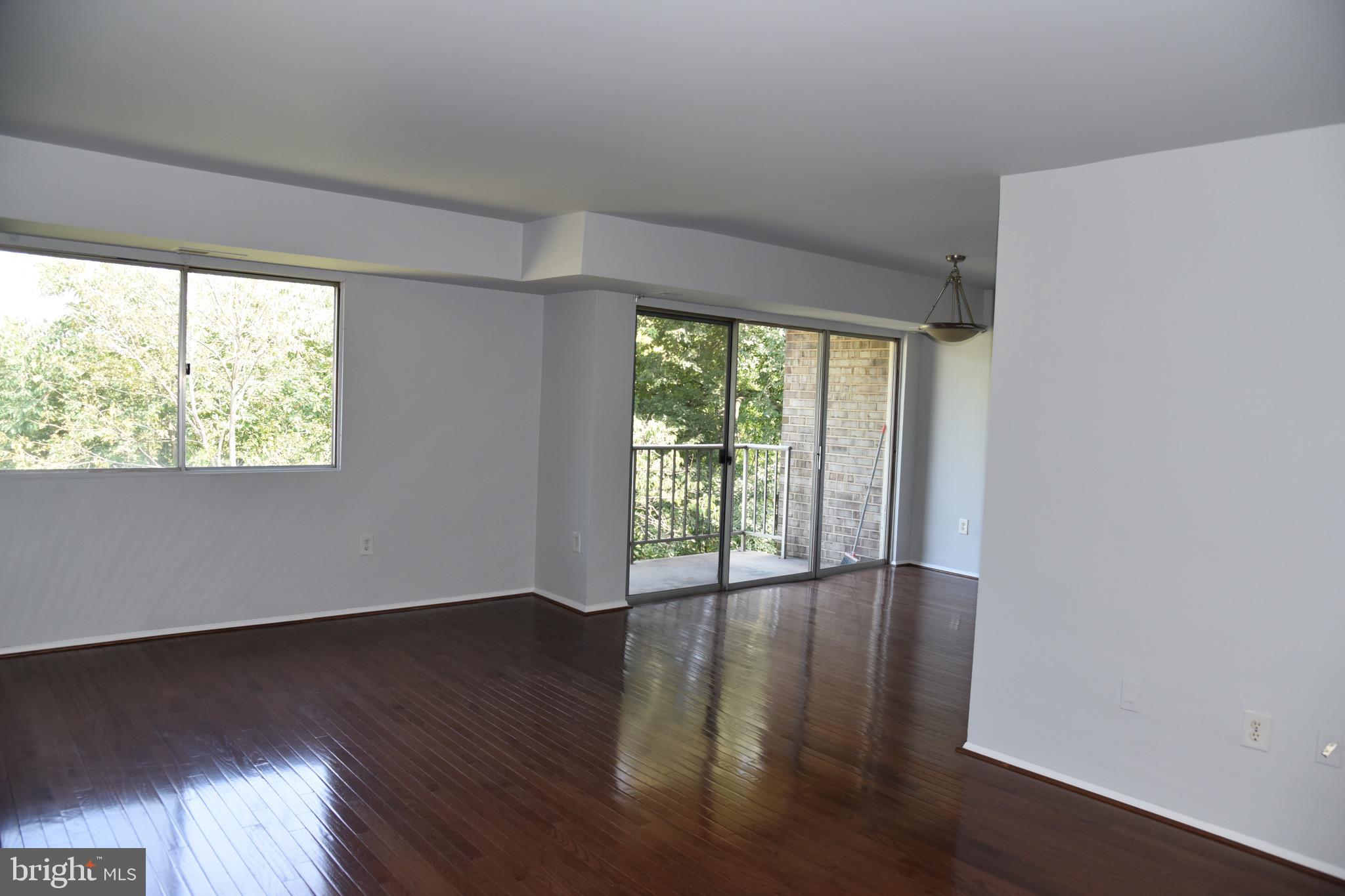 OCCOQUAN RIDGE CONDO - Residential