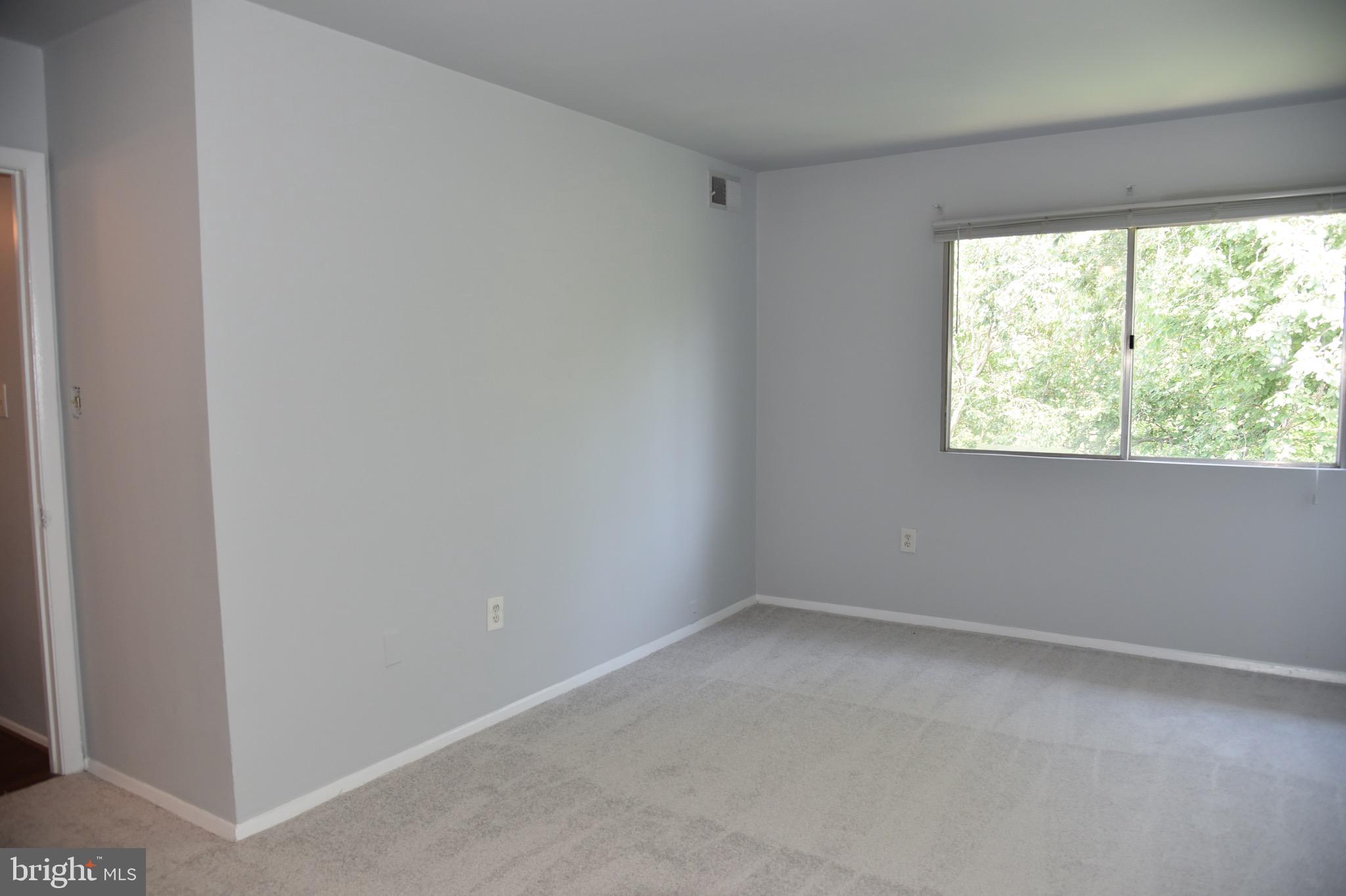 OCCOQUAN RIDGE CONDO - Residential