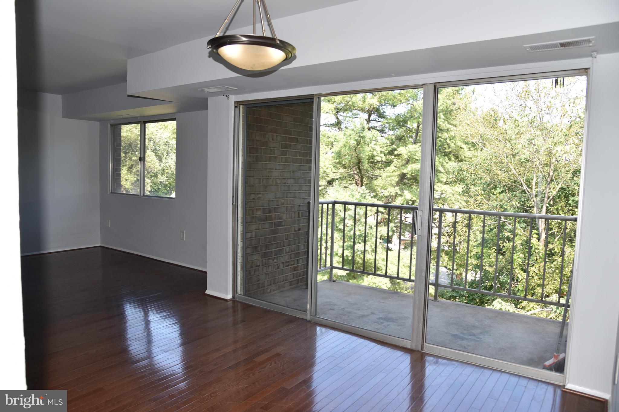 OCCOQUAN RIDGE CONDO - Residential