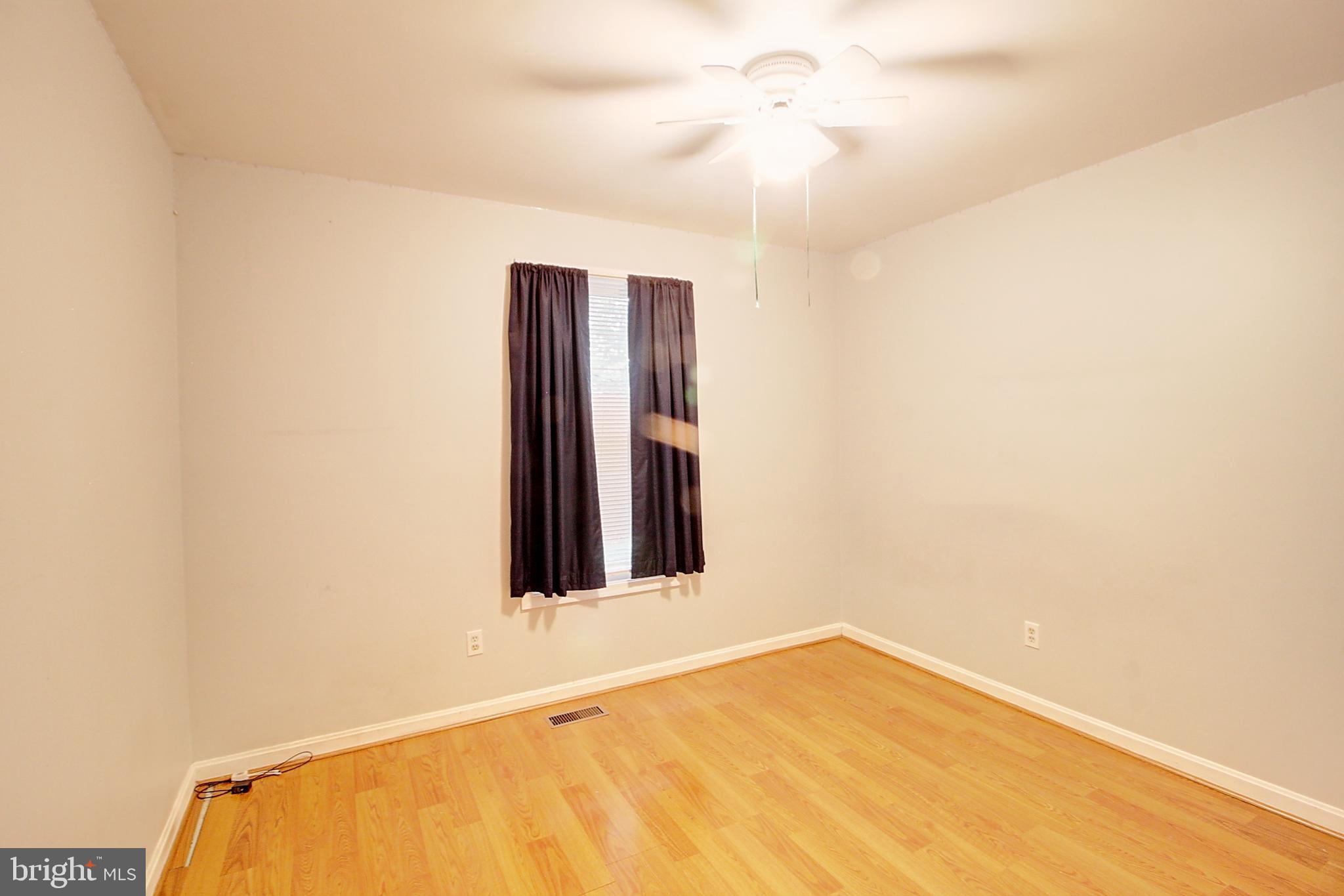 LAKE LINGANORE - Residential Lease