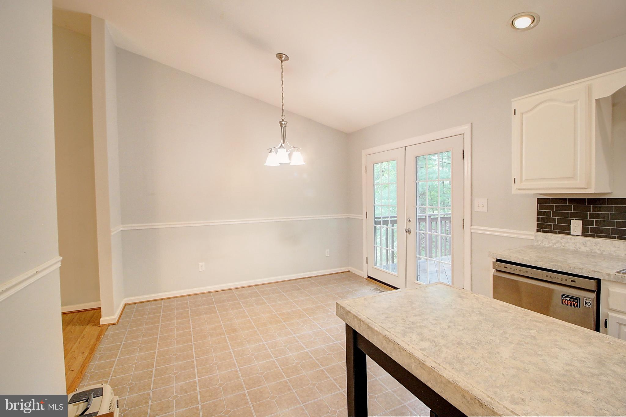 LAKE LINGANORE - Residential Lease