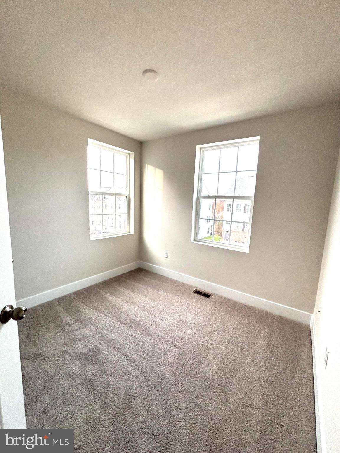 WINSTEN ESTATES - Residential Lease