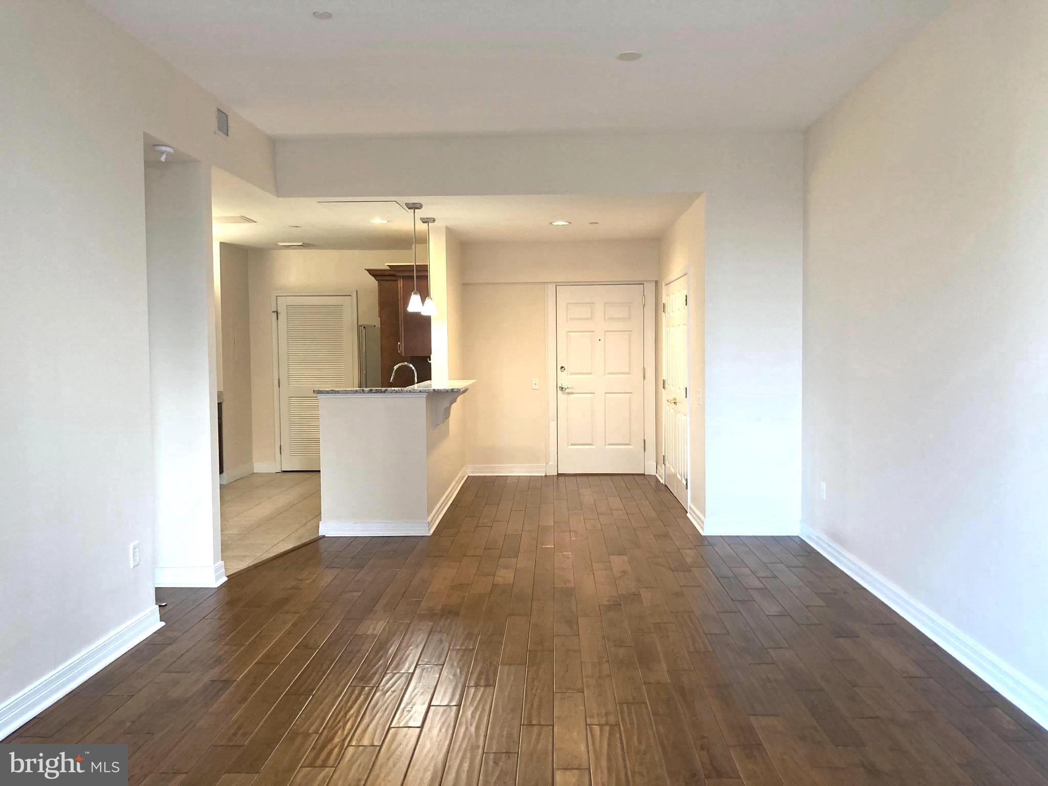 LOGAN SQUARE - Residential Lease