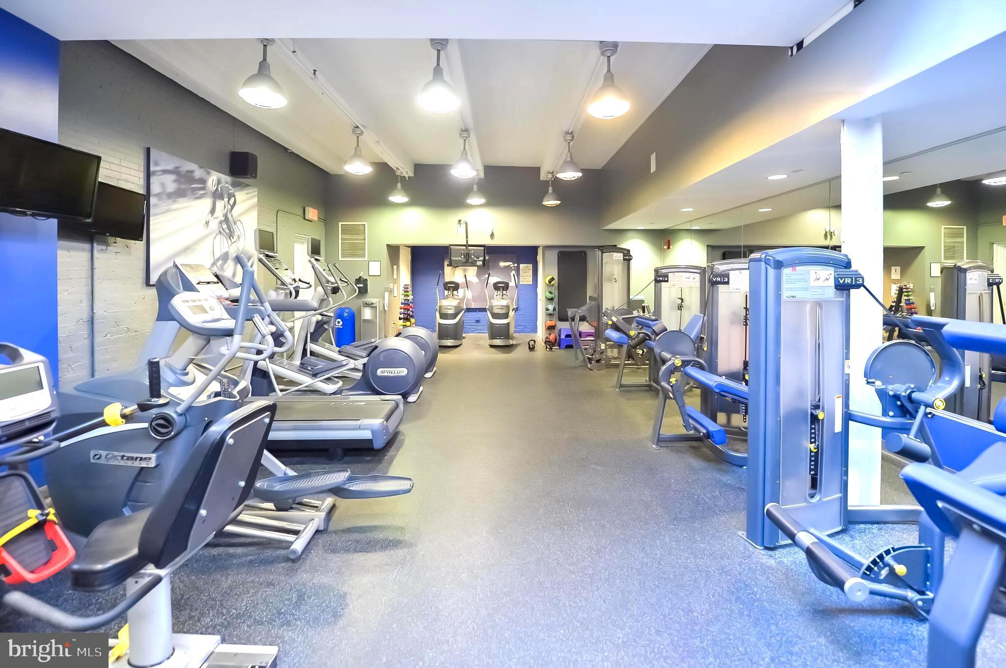 LOGAN SQUARE - Residential Lease