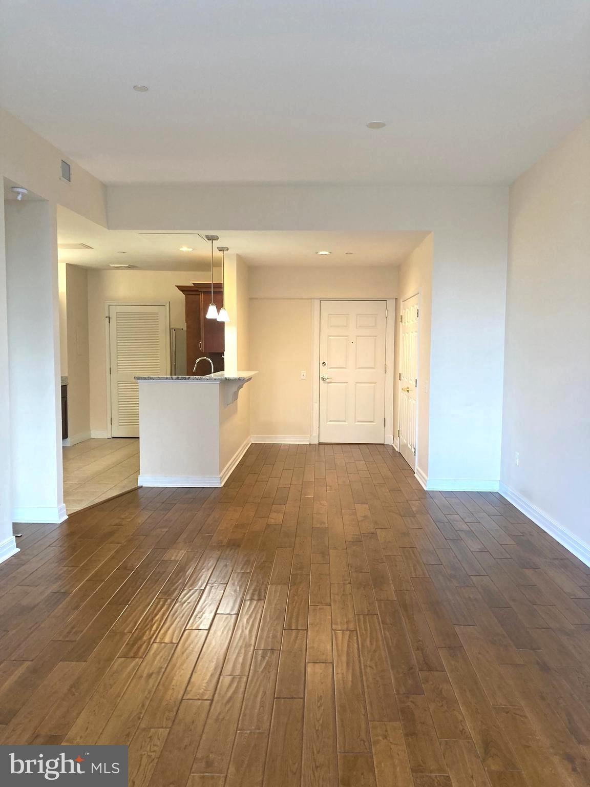 LOGAN SQUARE - Residential Lease