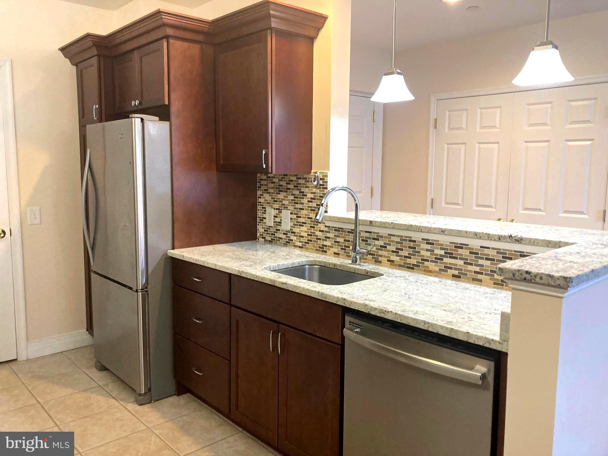 LOGAN SQUARE - Residential Lease