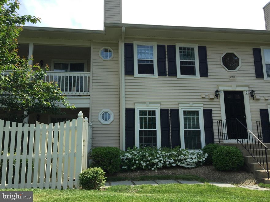 Hardwood floors, updated bathrooms. Private location with nice yard and patio . Lots of storage. Perfect for commuters, close to Vienna metro, community center, bus route, 66, 50, 29 &495. Convenient to shopping centers & schools. Available end of Aug.