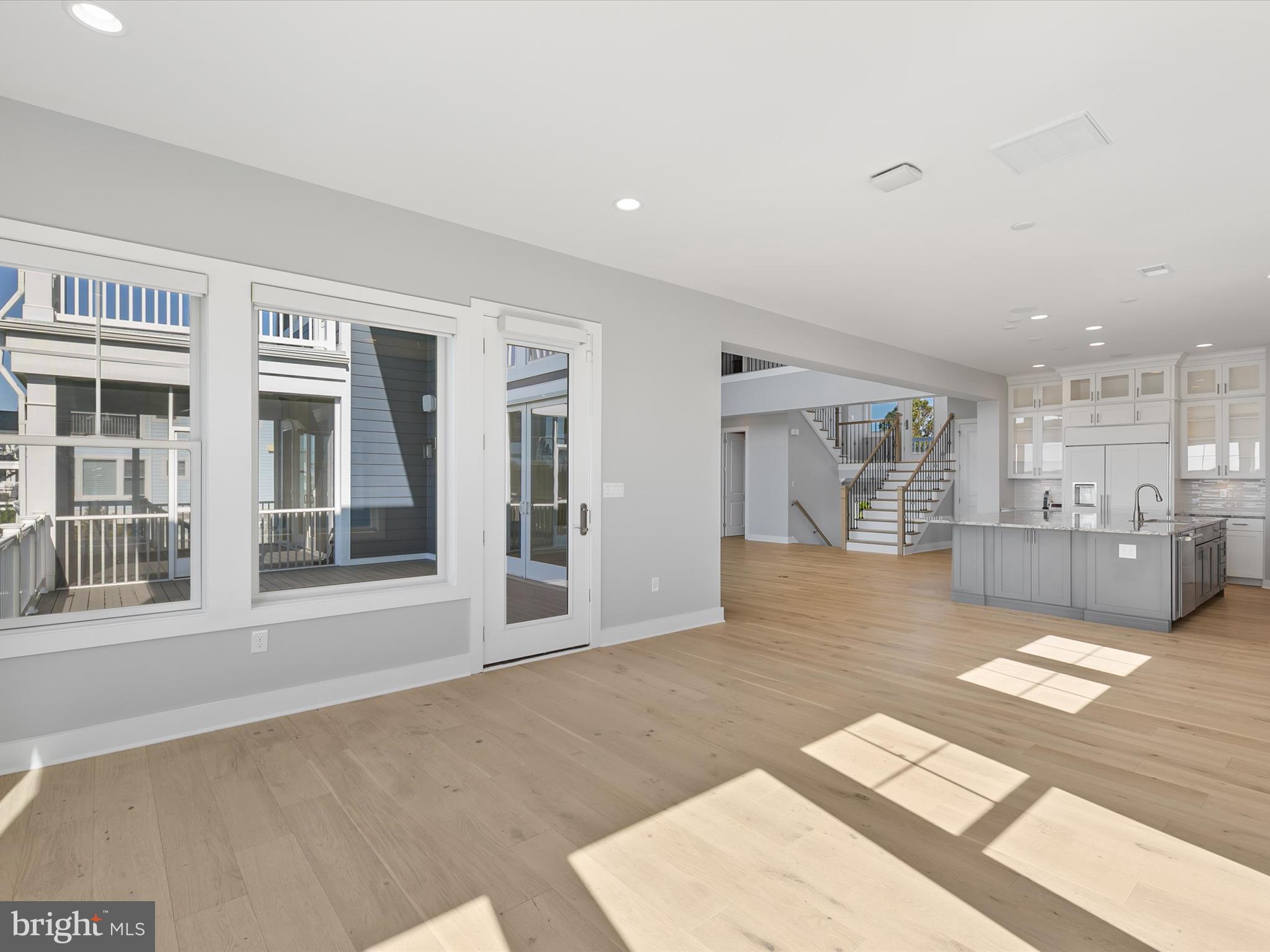 PENINSULA - Residential