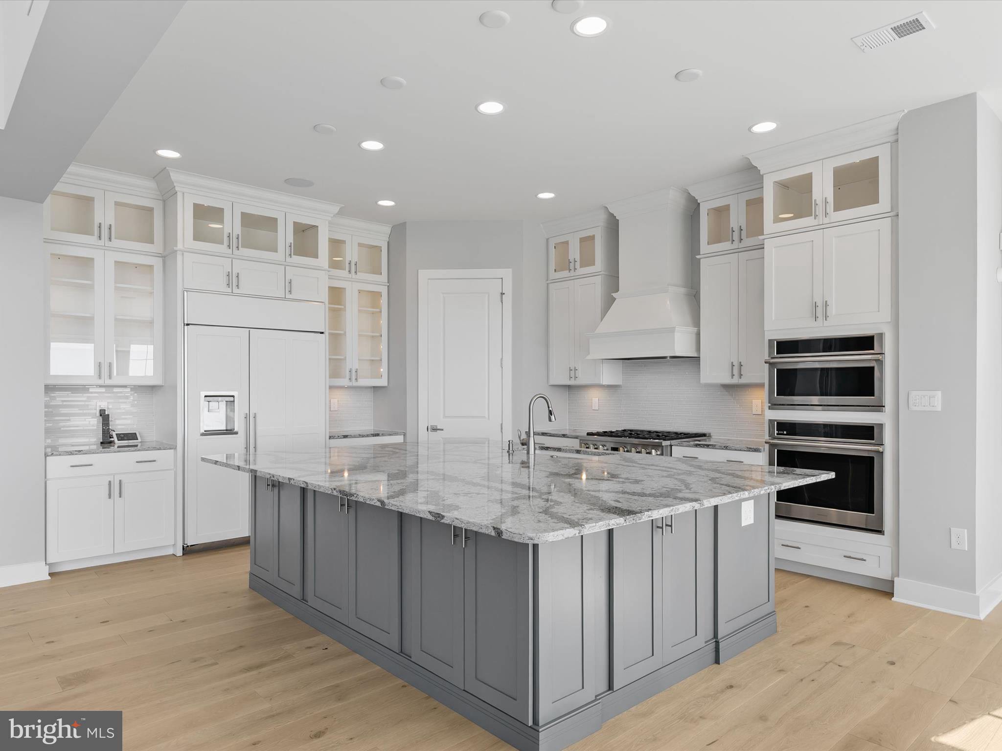 PENINSULA - Residential