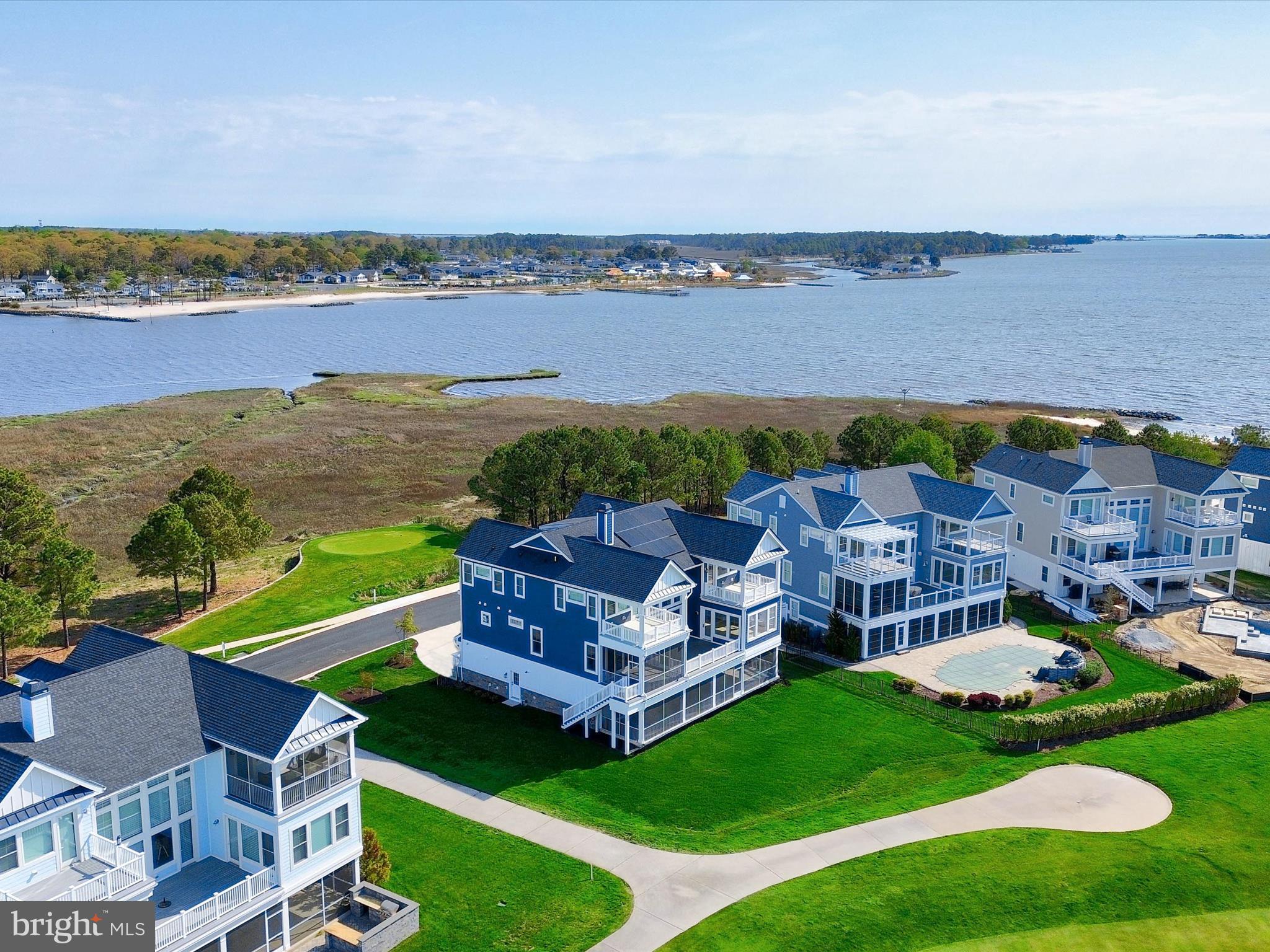 PENINSULA - Residential