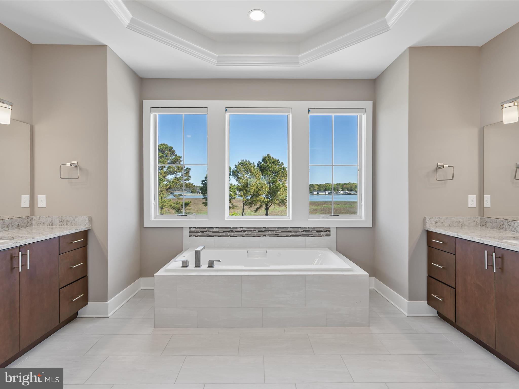 PENINSULA - Residential