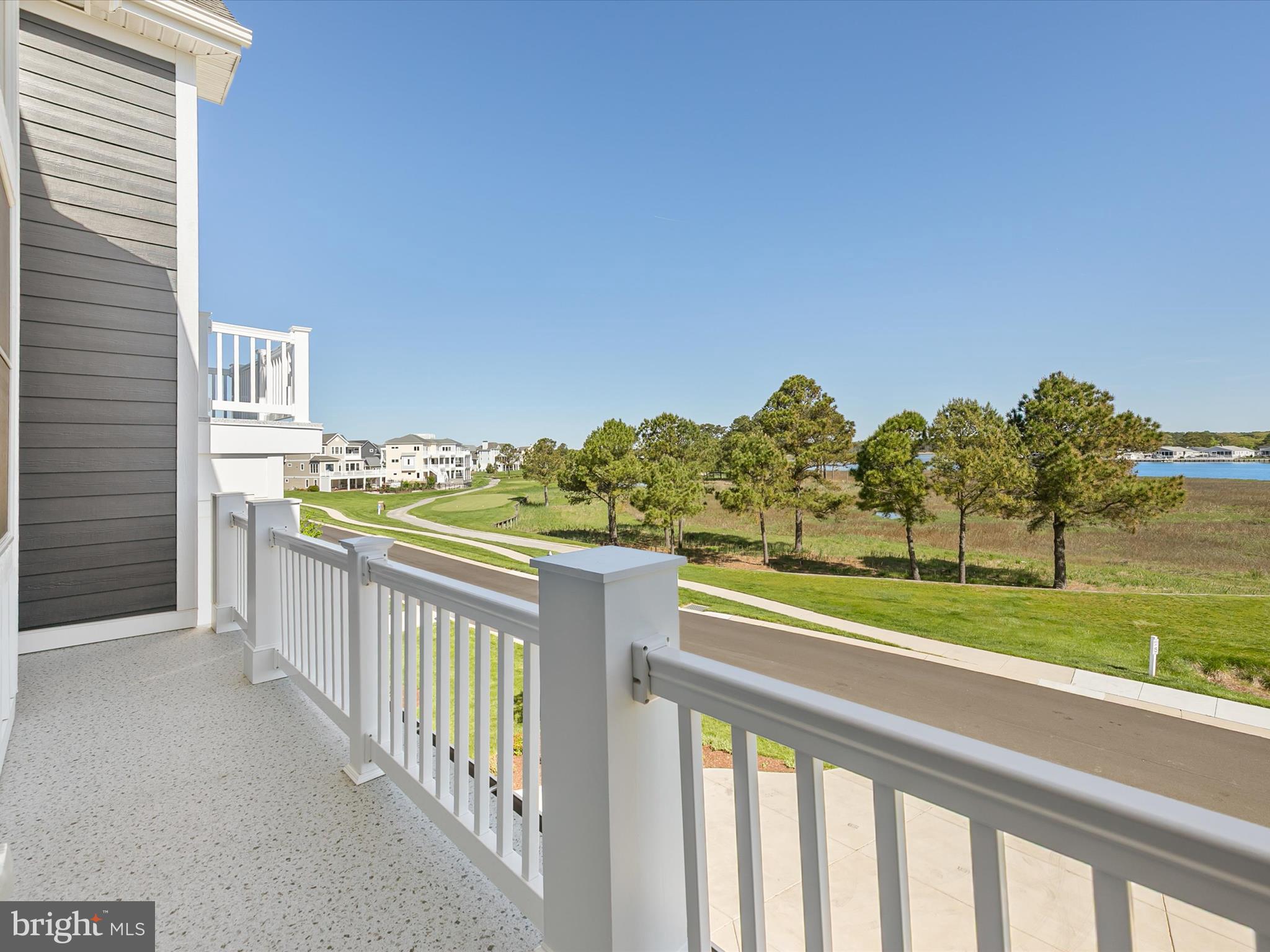 PENINSULA - Residential