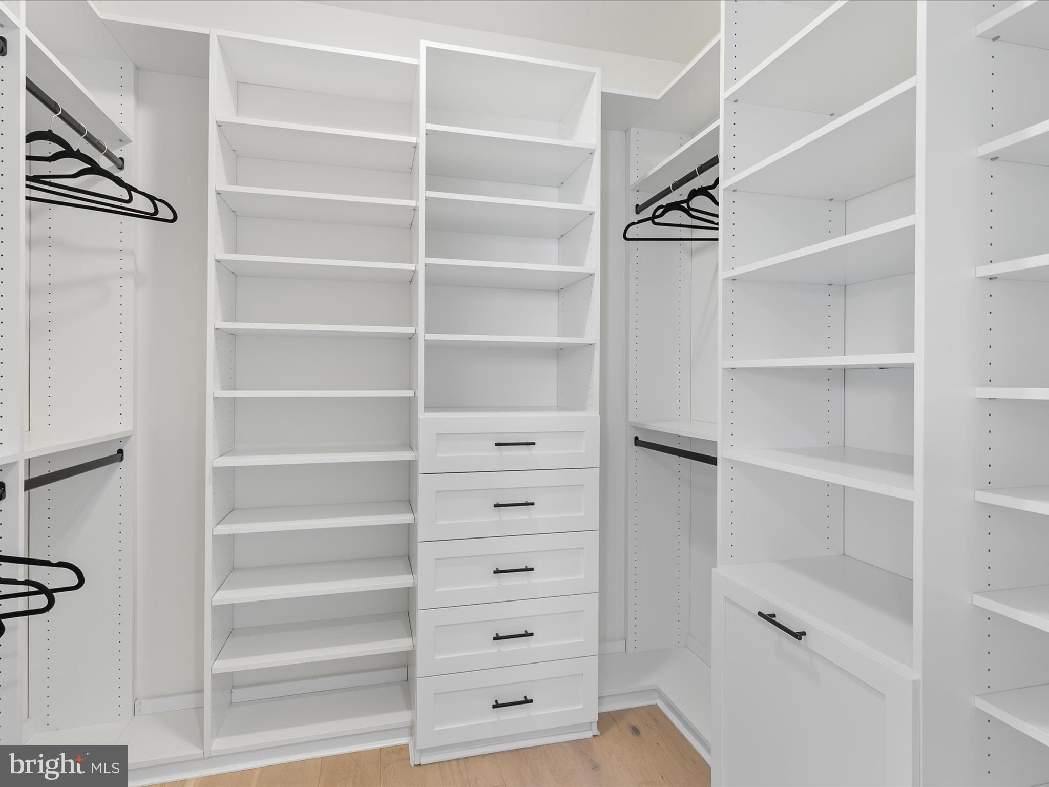 PENINSULA - Residential