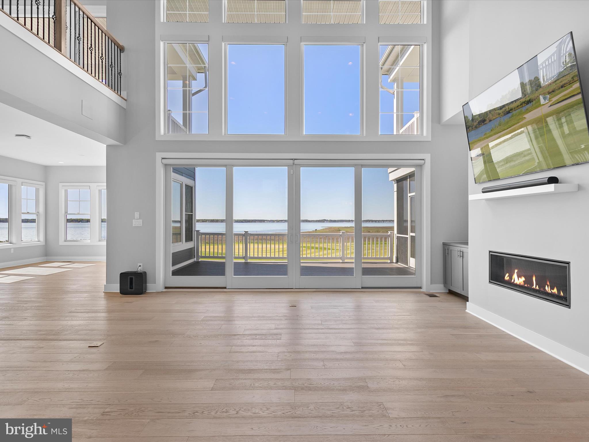 PENINSULA - Residential