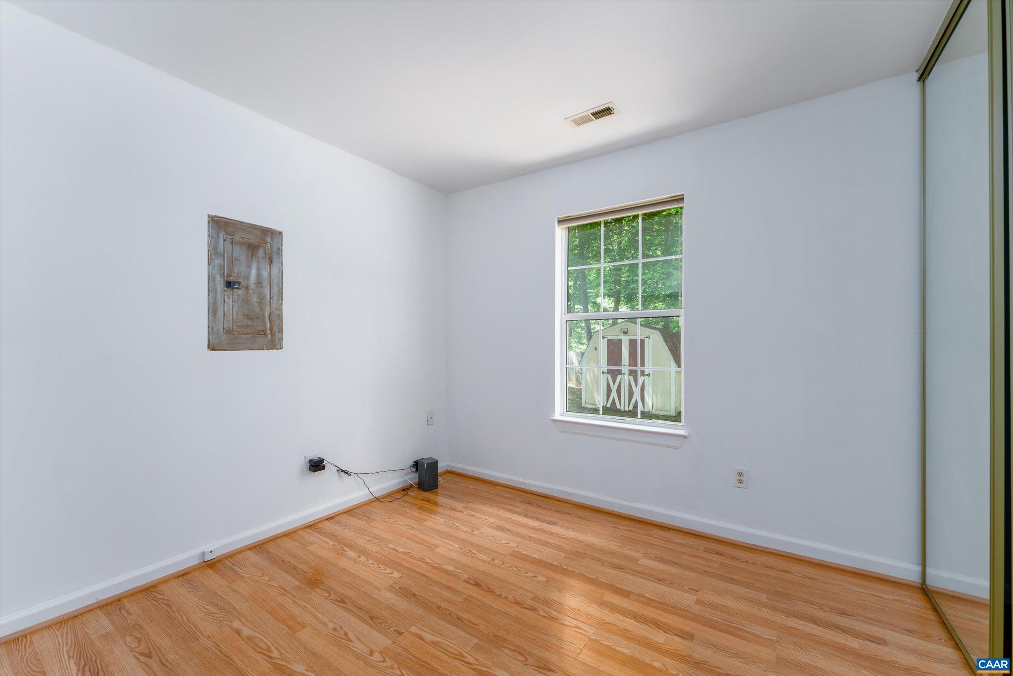 LAKE MONTICELLO - Residential