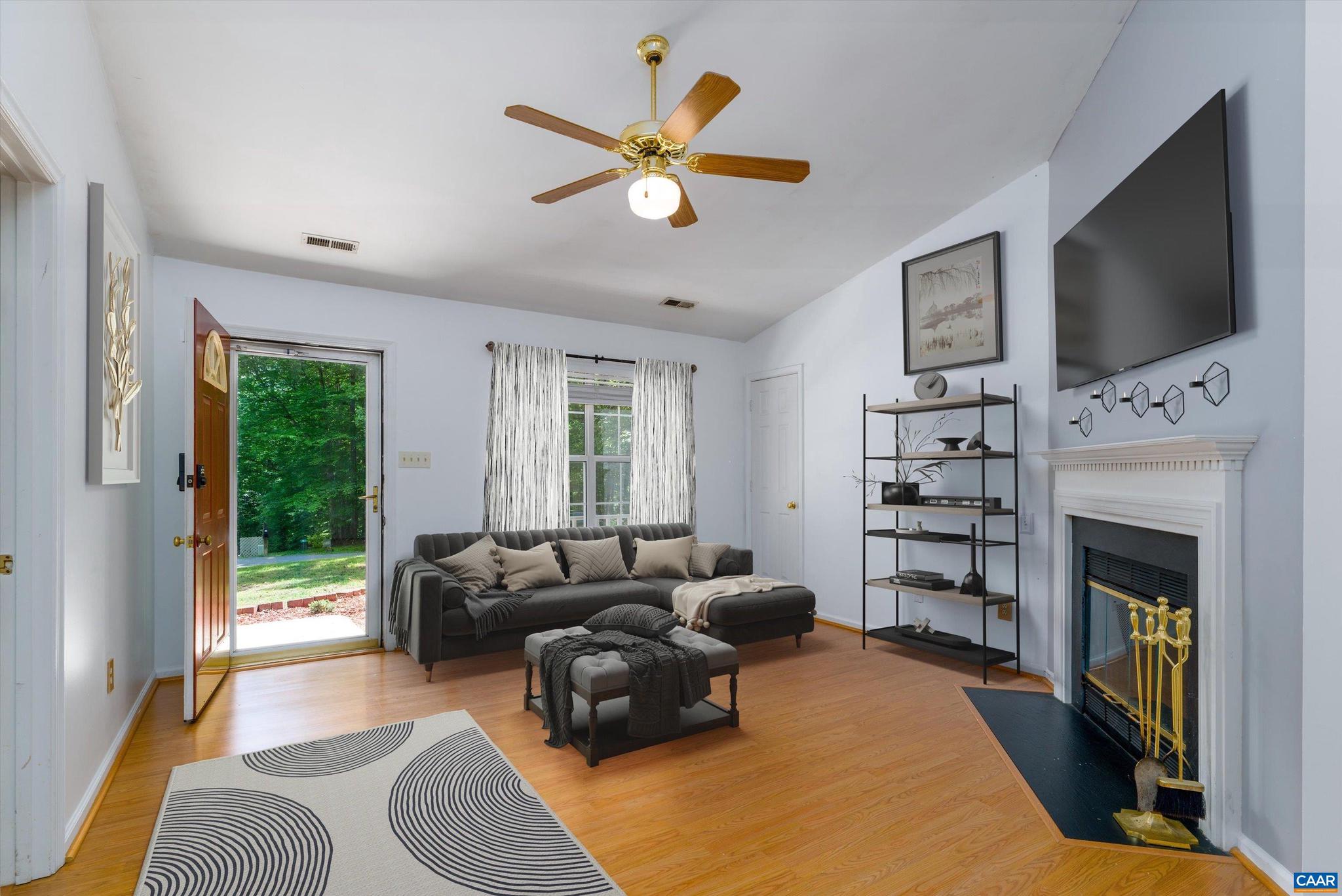 LAKE MONTICELLO - Residential